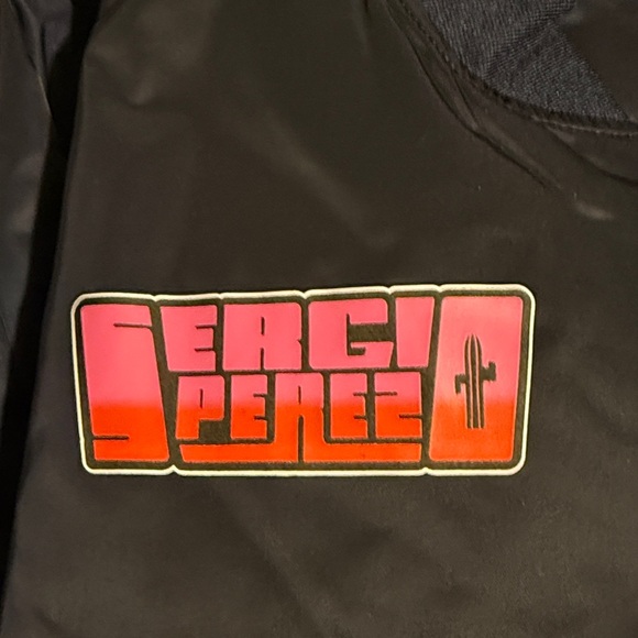 Oracle Red Bull Racing Jacket - Picture 2 of 7